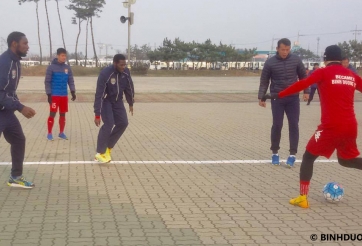 Điểm tin chiều 14/03: B. Bình Dương phải tập trên sân vỉa hè ở Hàn Quốc